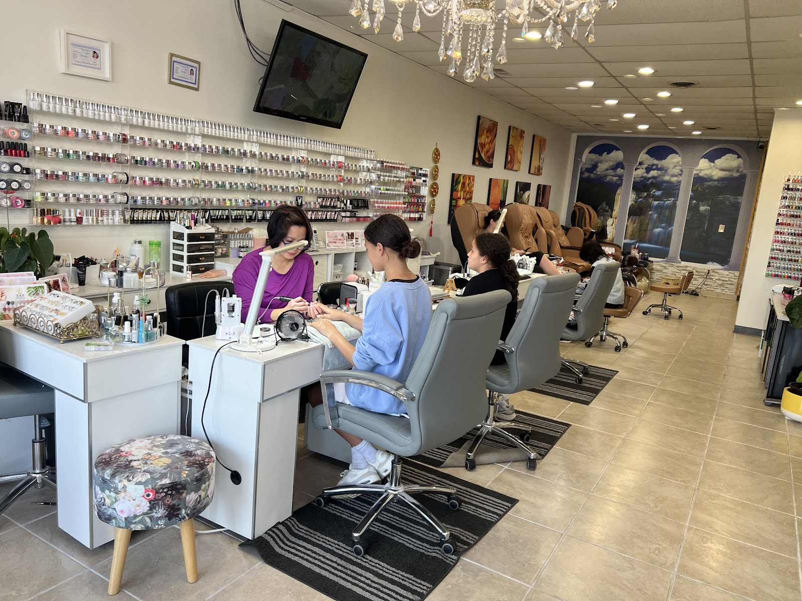 MJ Salon Hair & Nails nail photo 3