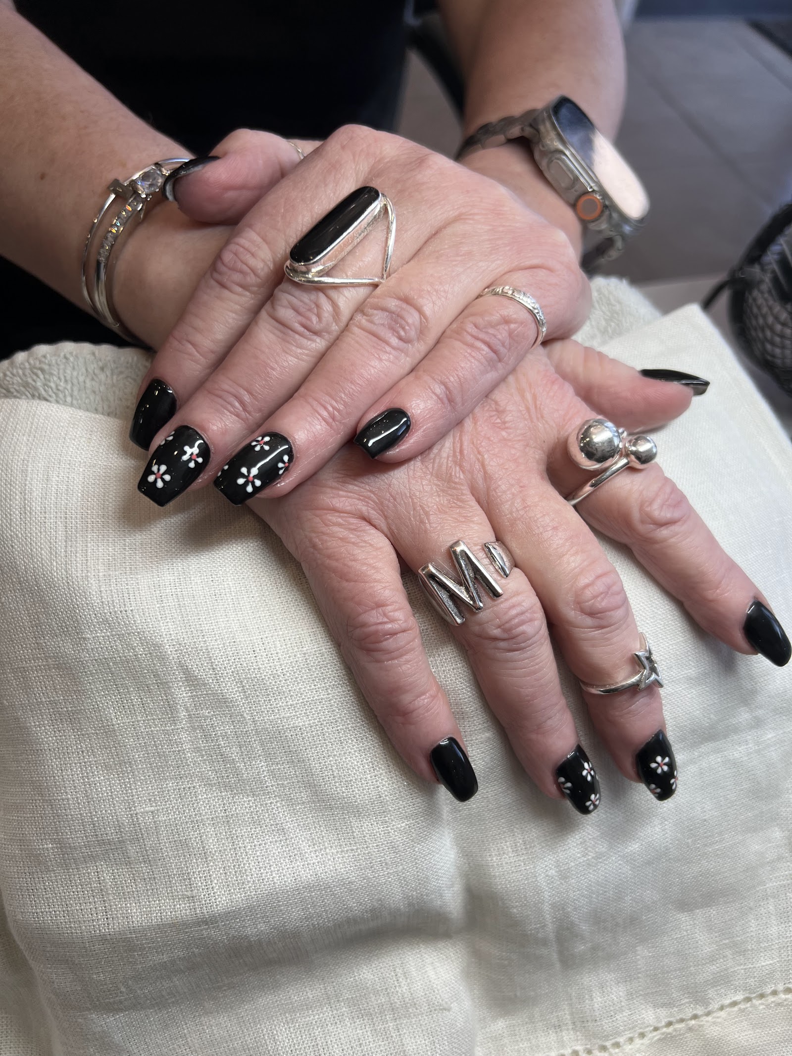 MJ Salon Hair & Nails nail photo 5